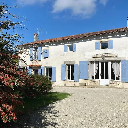 Domaine De La Laigne - *