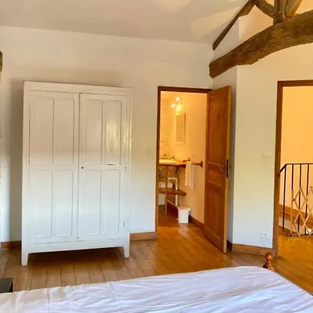 Domaine De La Laigne - *