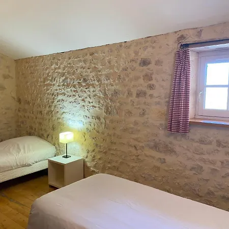 Domaine De La Laigne - *