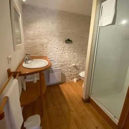 Domaine De La Laigne - *