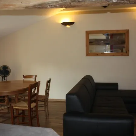 Domaine De La Laigne - Appartement Asnières-la-Giraud