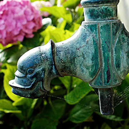 Domaine De La Laigne - * Asnières-la-Giraud