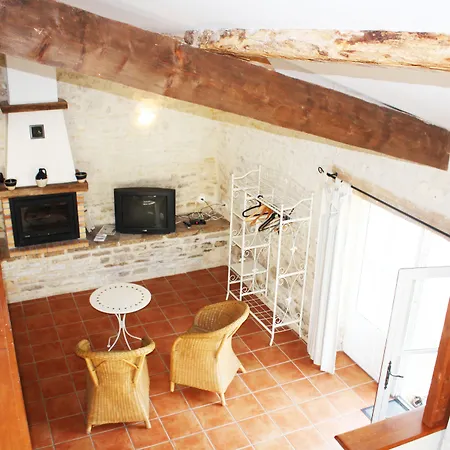 Domaine De La Laigne -