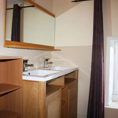 Domaine De La Laigne - *