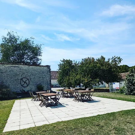 Apartman Domaine De La Laigne - *