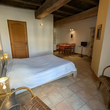 Domaine De La Laigne - * Asnières-la-Giraud