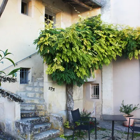 Domaine De La Laigne - *