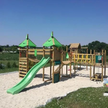 Domaine De La Laigne - Apartment Asnieres-la-Giraud