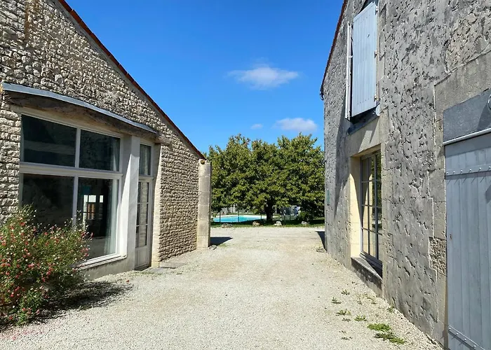 Apartment Domaine De La Laigne - *