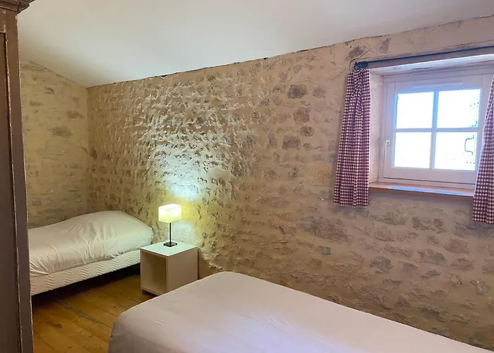 Domaine De La Laigne - *