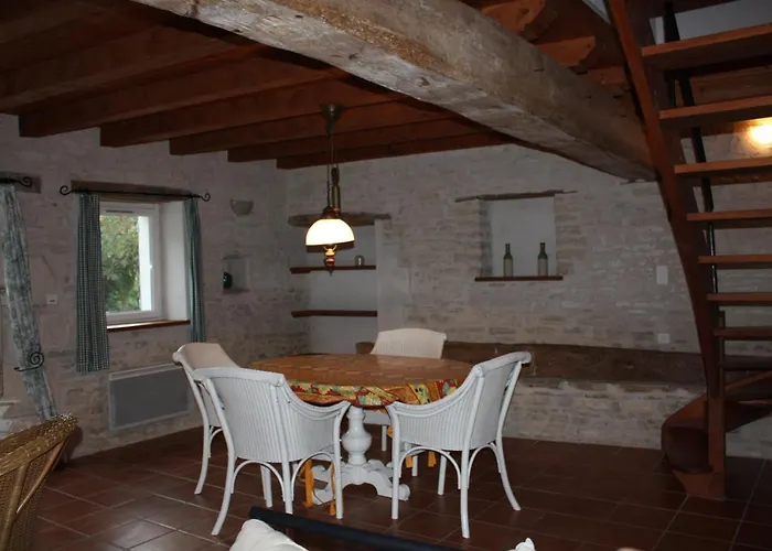 Domaine De La Laigne - Asnieres-la-Giraud