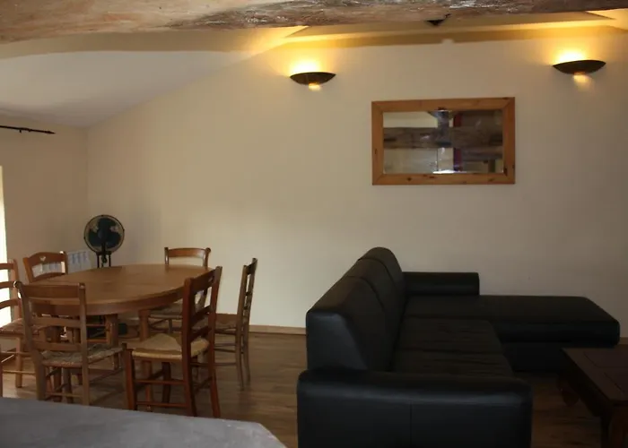 Domaine De La Laigne - Apartment Asnieres-la-Giraud