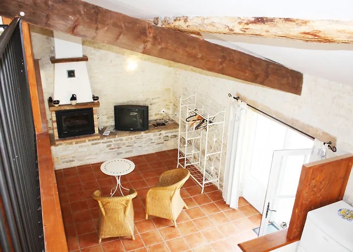 Domaine De La Laigne -