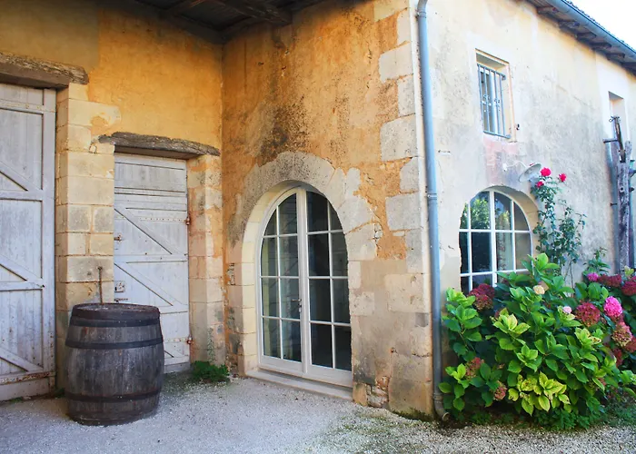 Domaine De La Laigne - *